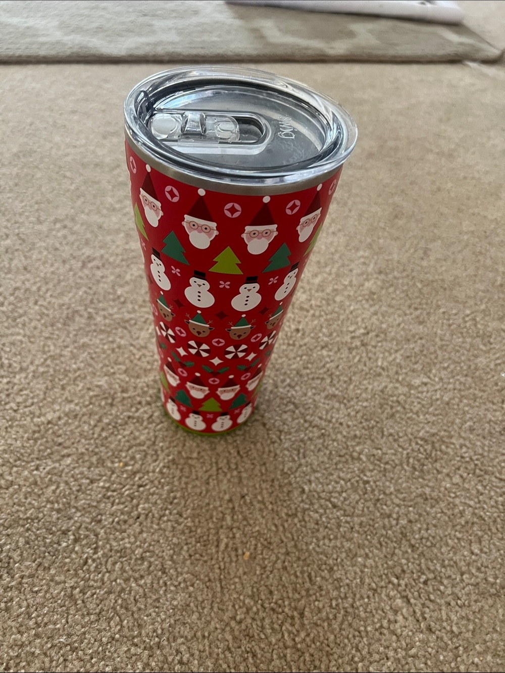 Red Holiday Pattern Insulated Travel Tumbler with Lid